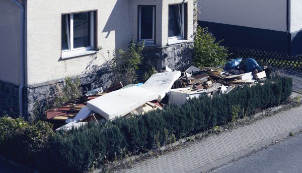 Yard Junk Removal in Carlisle